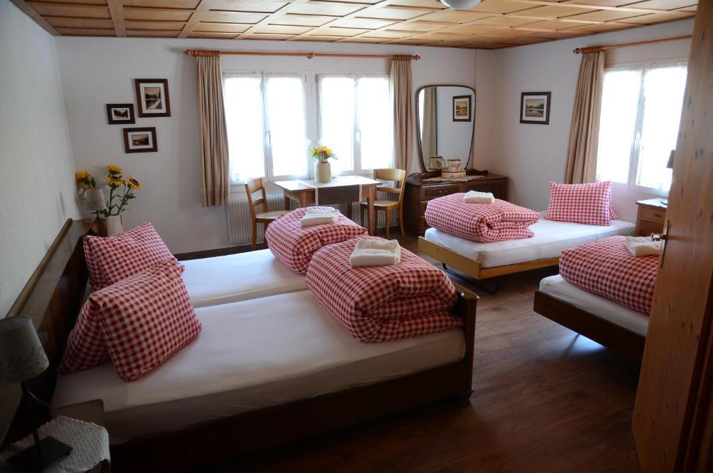 Gaestehaus Schaefli Intschi Szoba fotó